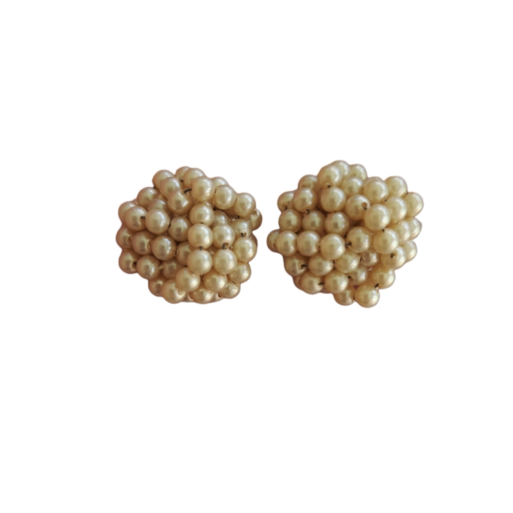 Vintage Pearl Earrings/Costume Jewelry